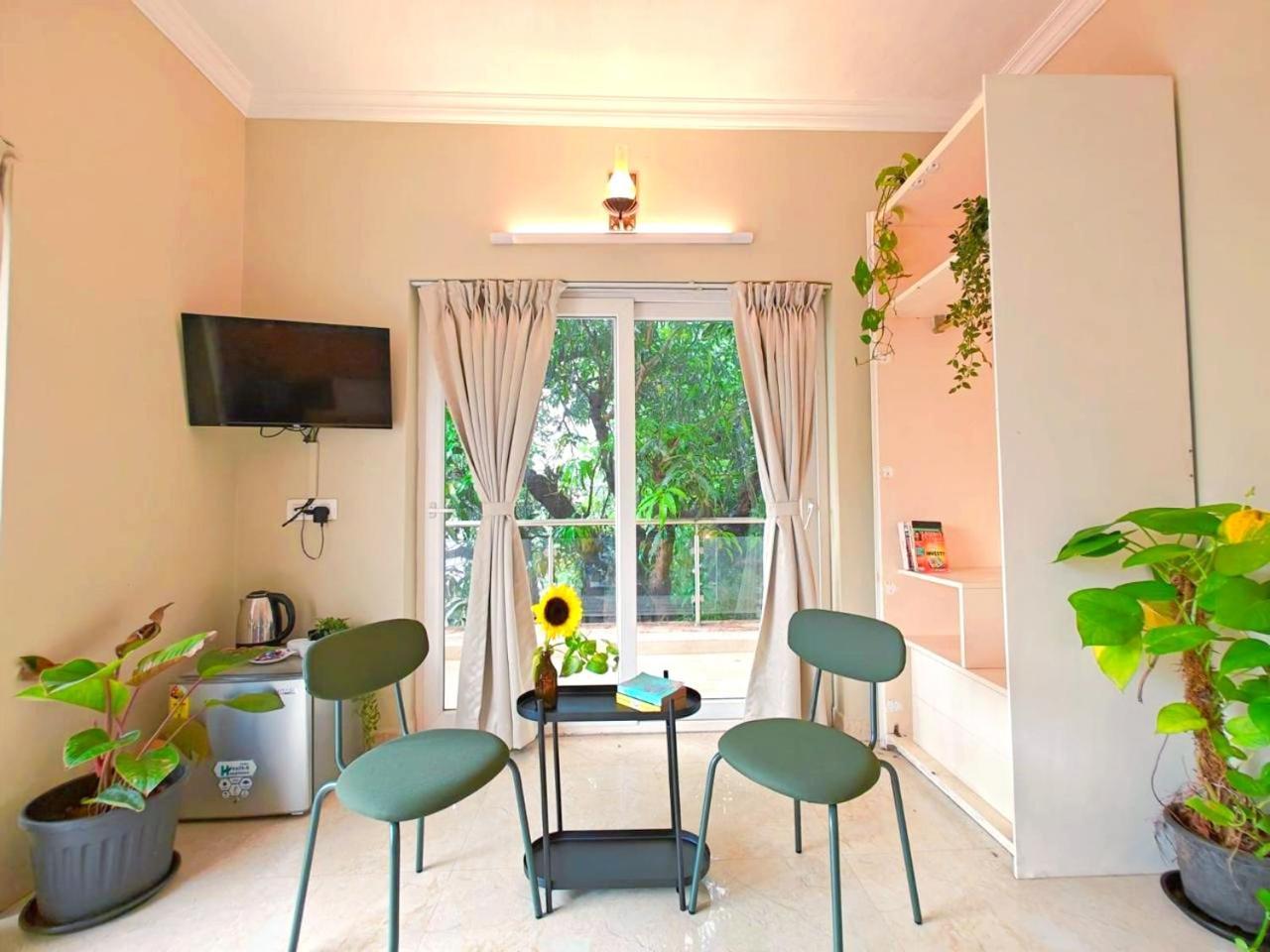 La Ritz Sea View Hotel Старый Гоа Экстерьер фото